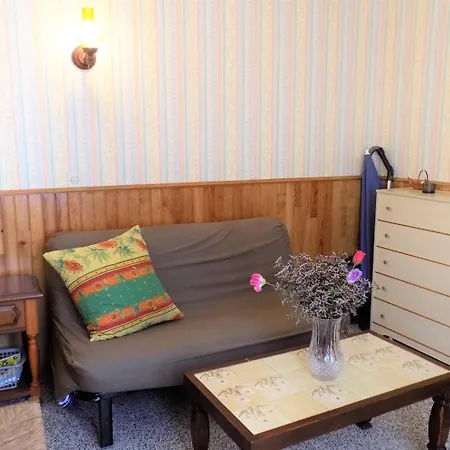 - Emplacement Pour Cette Roncoise Renovee - Coeur Villa